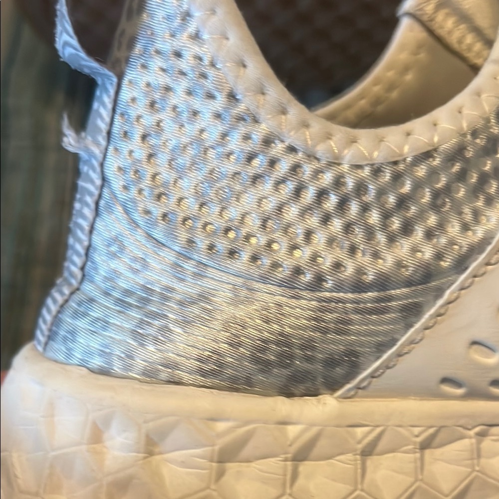 New Balance White Sneakers - Picture 5 of 6